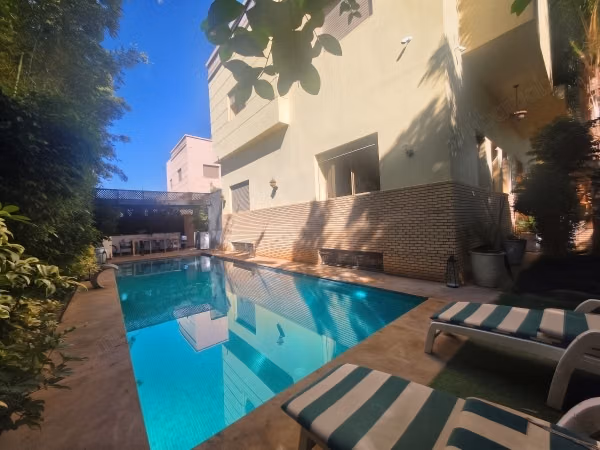 Magnifique villa avec piscine et hammam à Targa