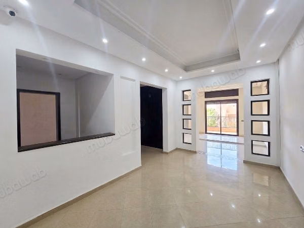 Appartement à usage bureau 156m² 
Hivernage à louer