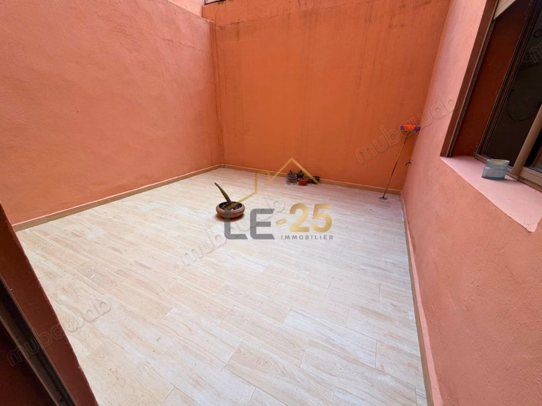 Duplex Polyvalent De 104 M² À Louer À Semlalia