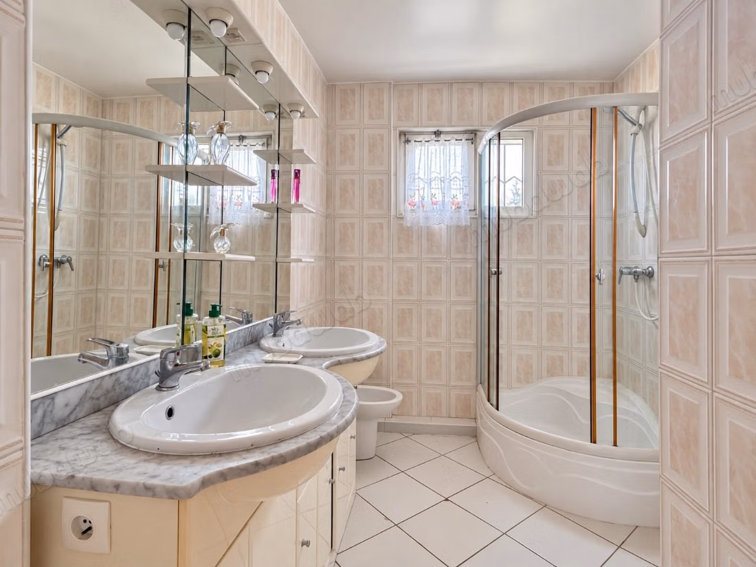 Charaf Appartement Meublé De 120m, 3 Chambres