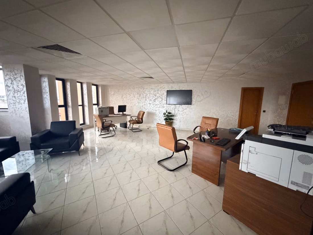 Offices for rent in La Ville Haute. Area of 64 m². Secured 24/7