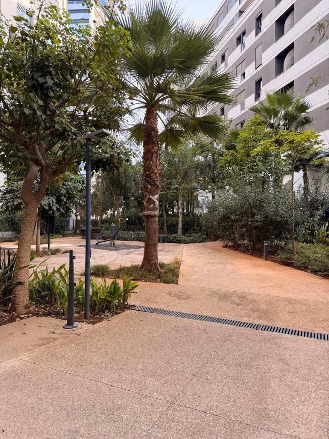 Appartement moderne à louer 
Casa finance city 
cfc