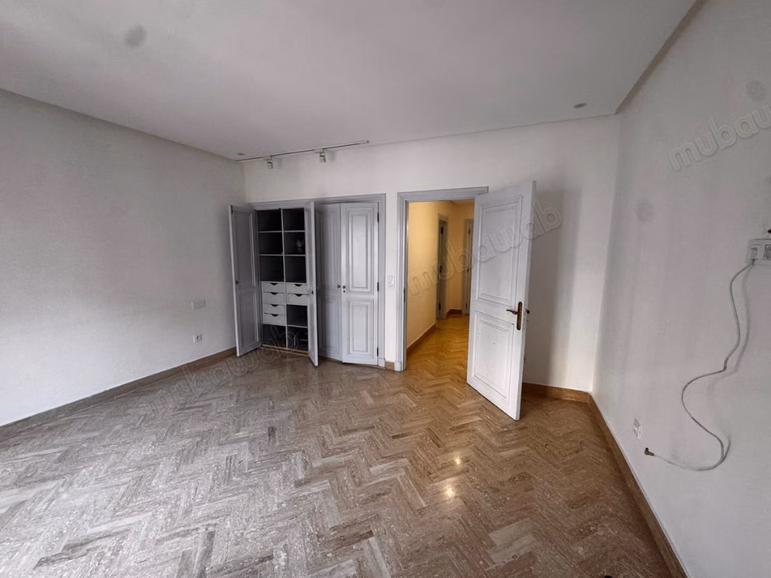 Appartement à louer au triangle d'or