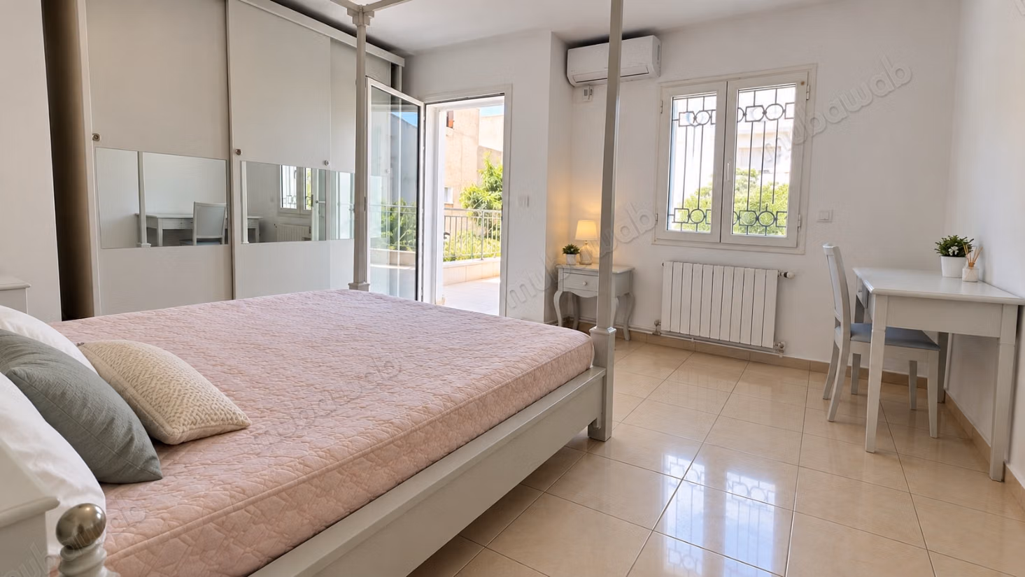 A louer villa meublée en s5 à gammarth village