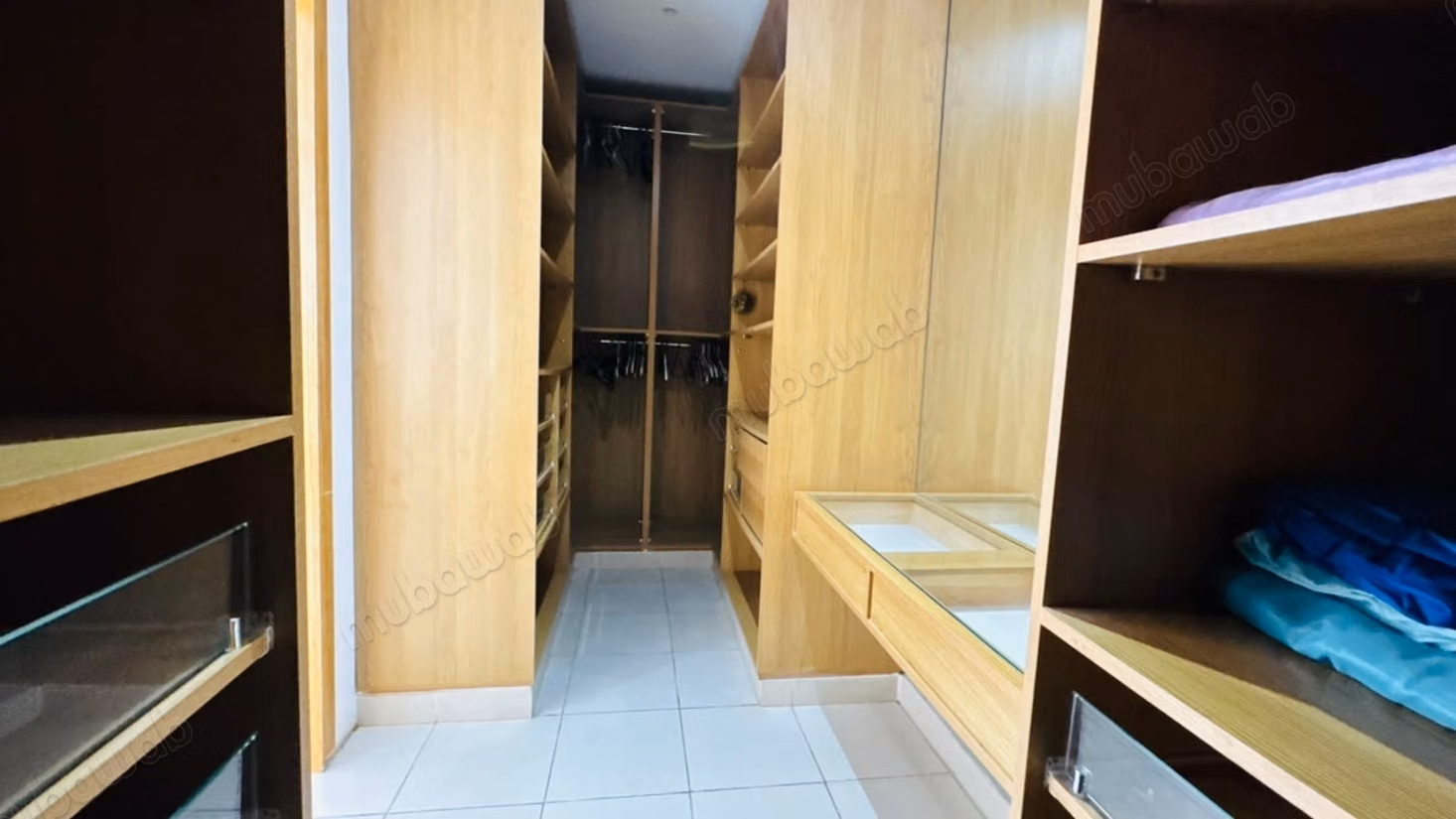 A louer villa meublée en s5 à gammarth village
