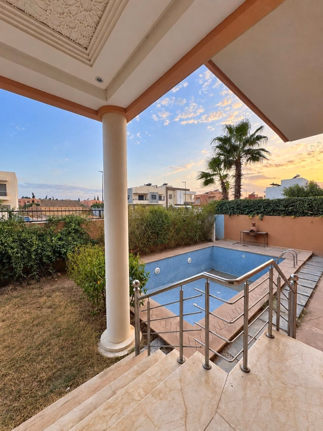 Villa de Prestige à Louer vide à Targa – 5 Chambres, Piscine Privée et Vue Panoramique