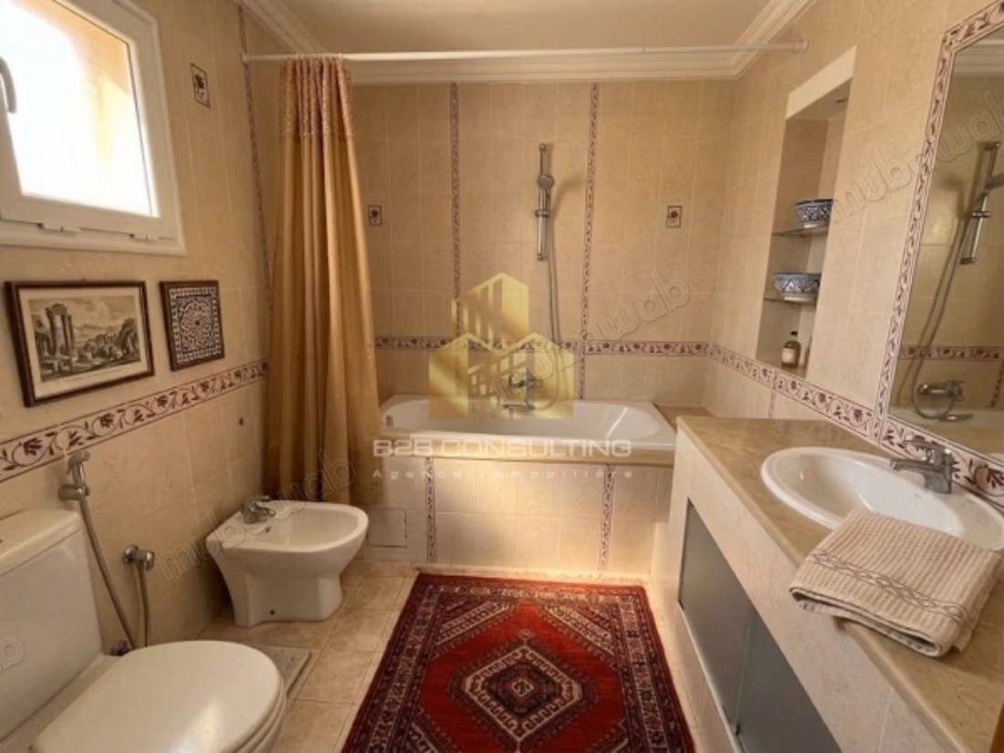 À vendre Villa S5 sur la route du relais