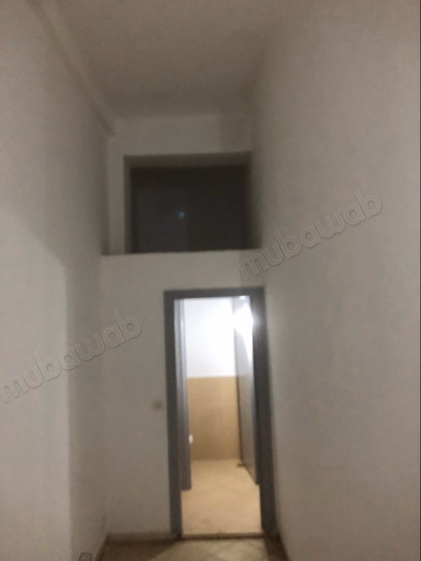 Commercial premises for sale in Bourgogne Ouest. Area 214 m²