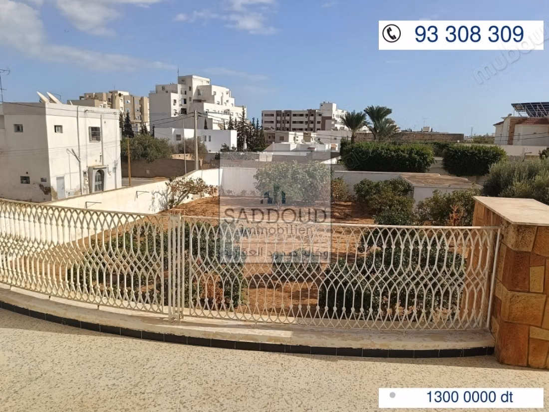 Terrain à vendre avec ancien villa R4