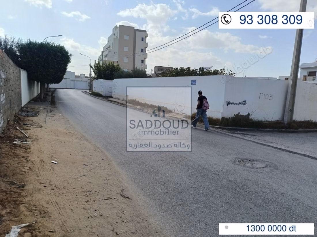 Terrain à vendre avec ancien villa R4
