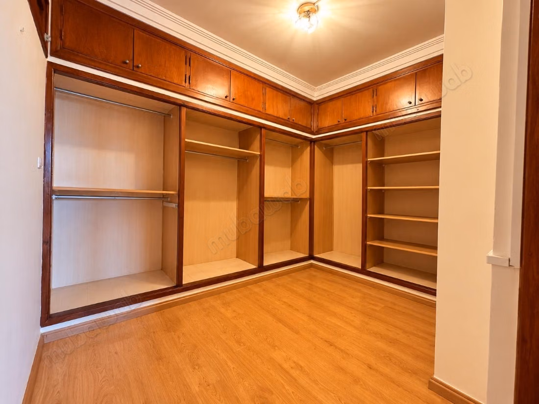 Huis te koop in Hay Firdaouss. 5 aangename kamers. Goed ingericht