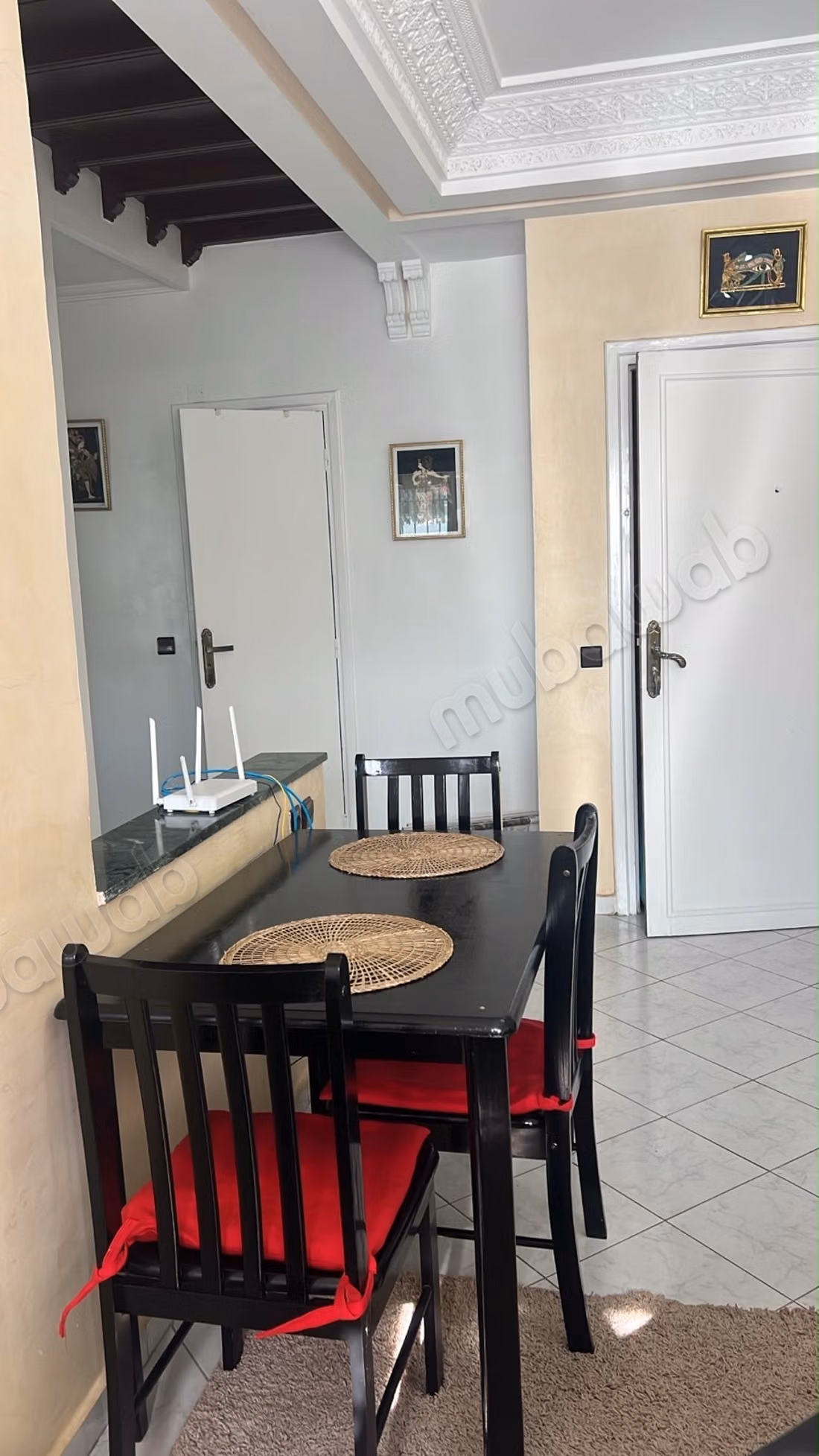 Belle Maison, spacieuse avec terasse à Ain Atig