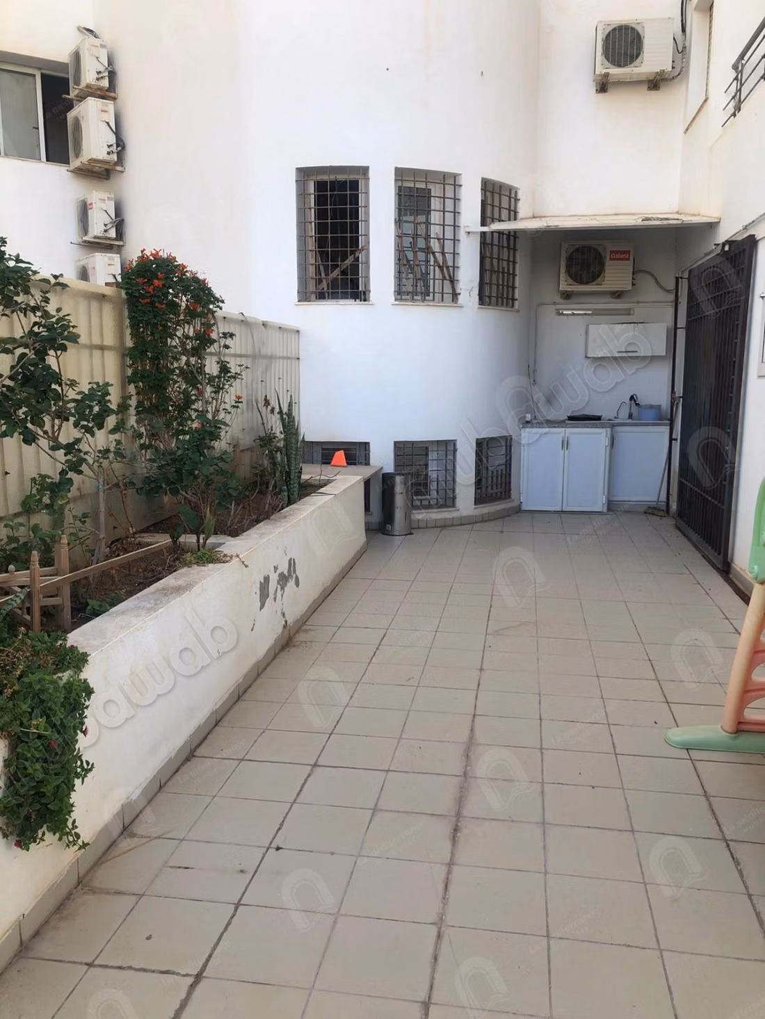 A louer s3 RDC meublé à jardin d'el menzah 2