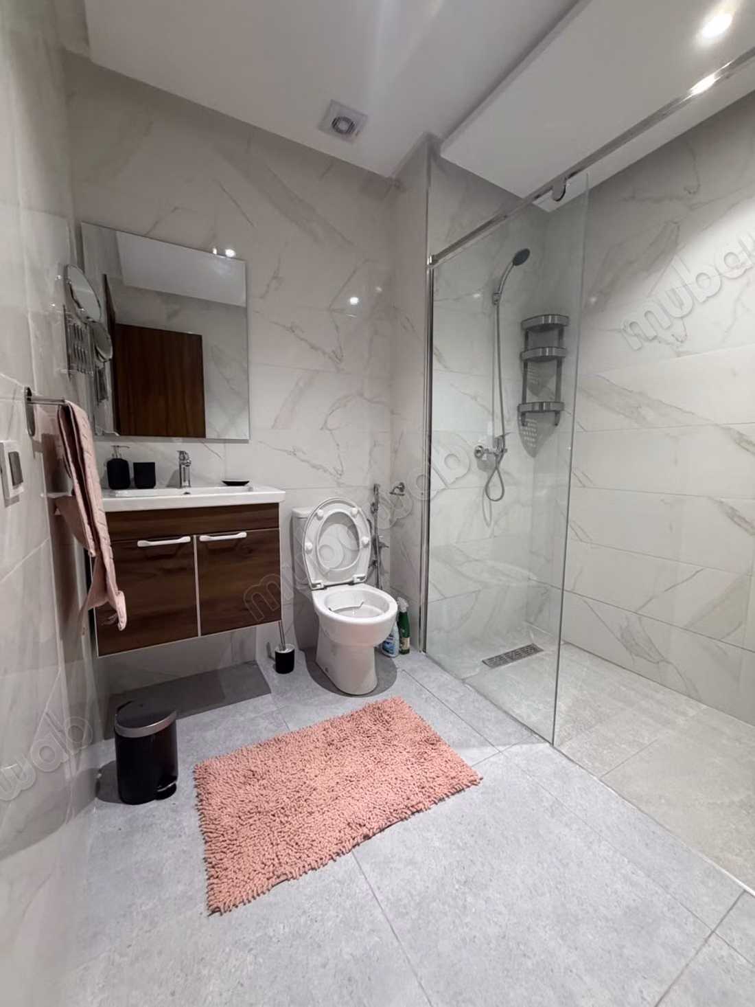 Appartement meublé 3 ch. À Ahlan, 
Tanger