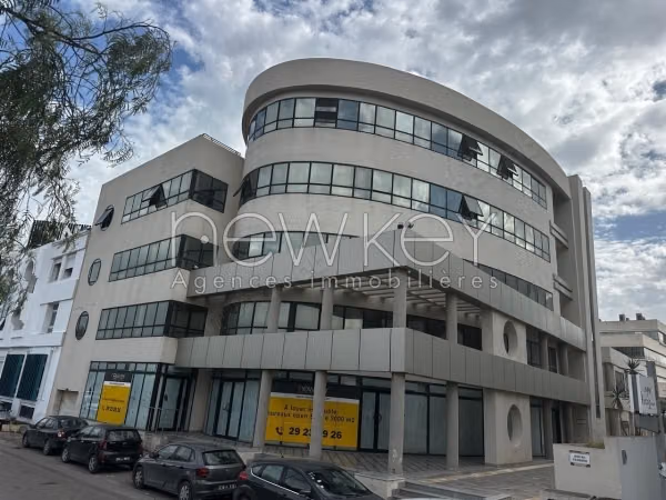 Office rental at Lake 1 on 5 levels