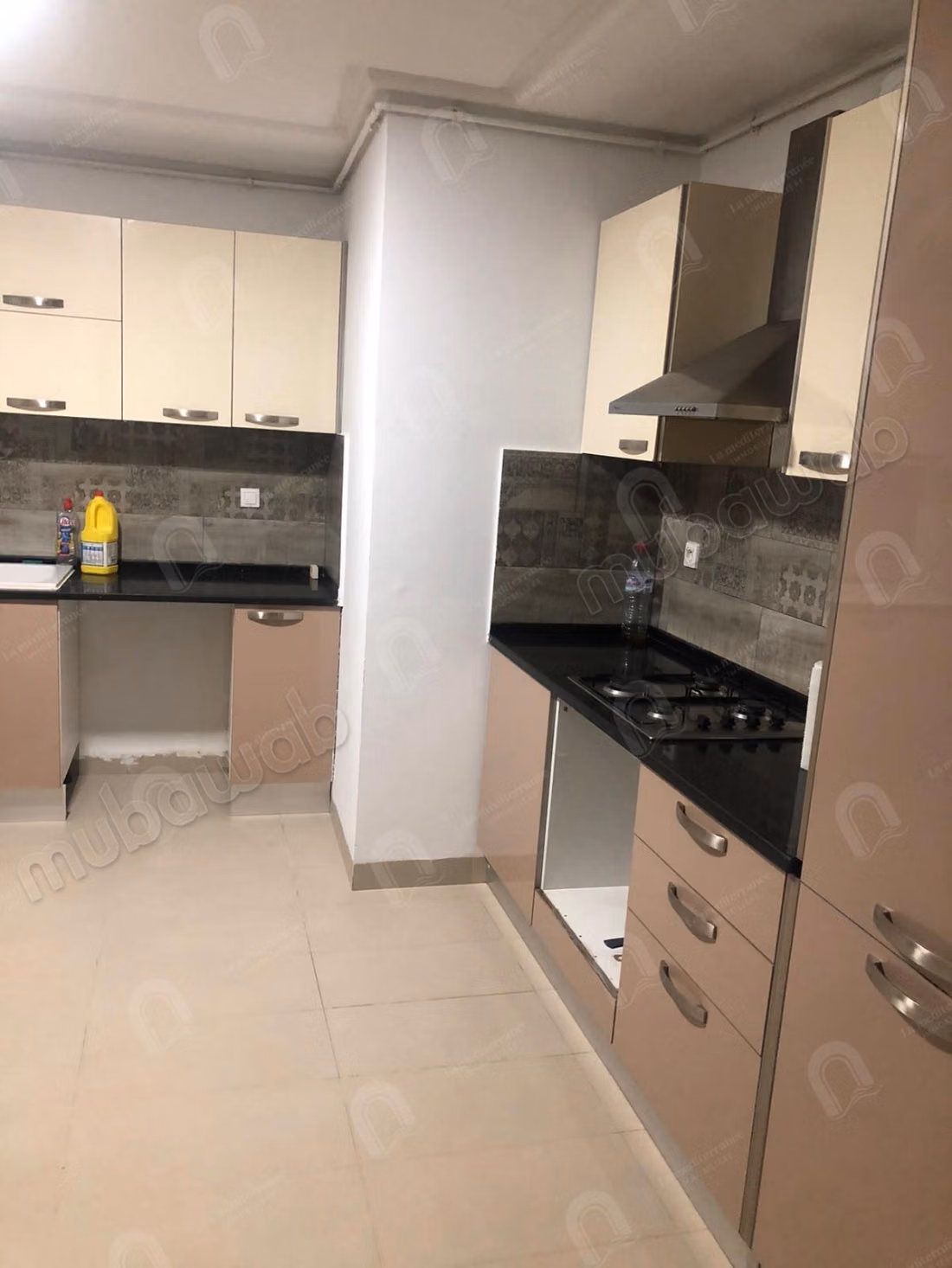 A louer un appartement s2 à jardin d'el menzah