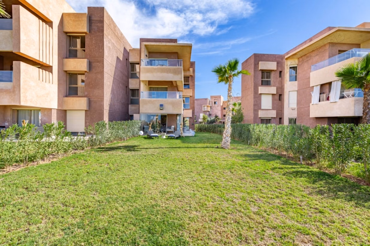 Prestigia Saphir – Superbe appartement Appartement meublé 3 pièces en rez de jardin à louer – avec jardin privatif, accès golf et 4 piscines
