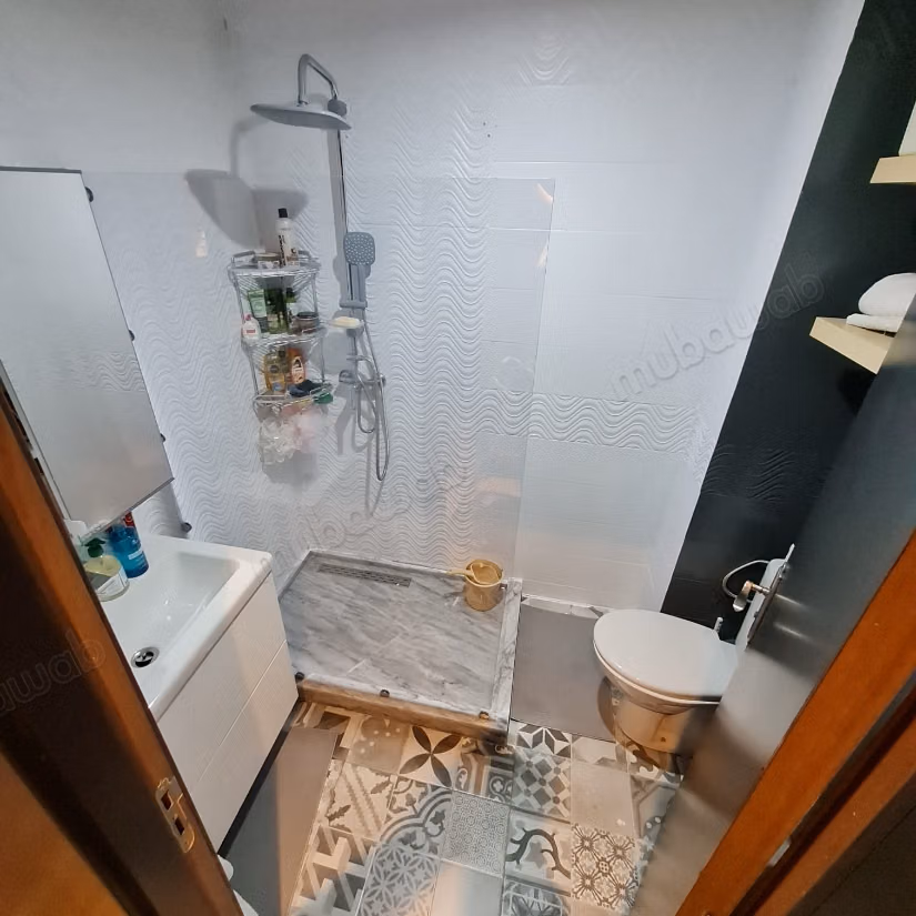 Appartement de 100m2 à vendre Al Khouzama