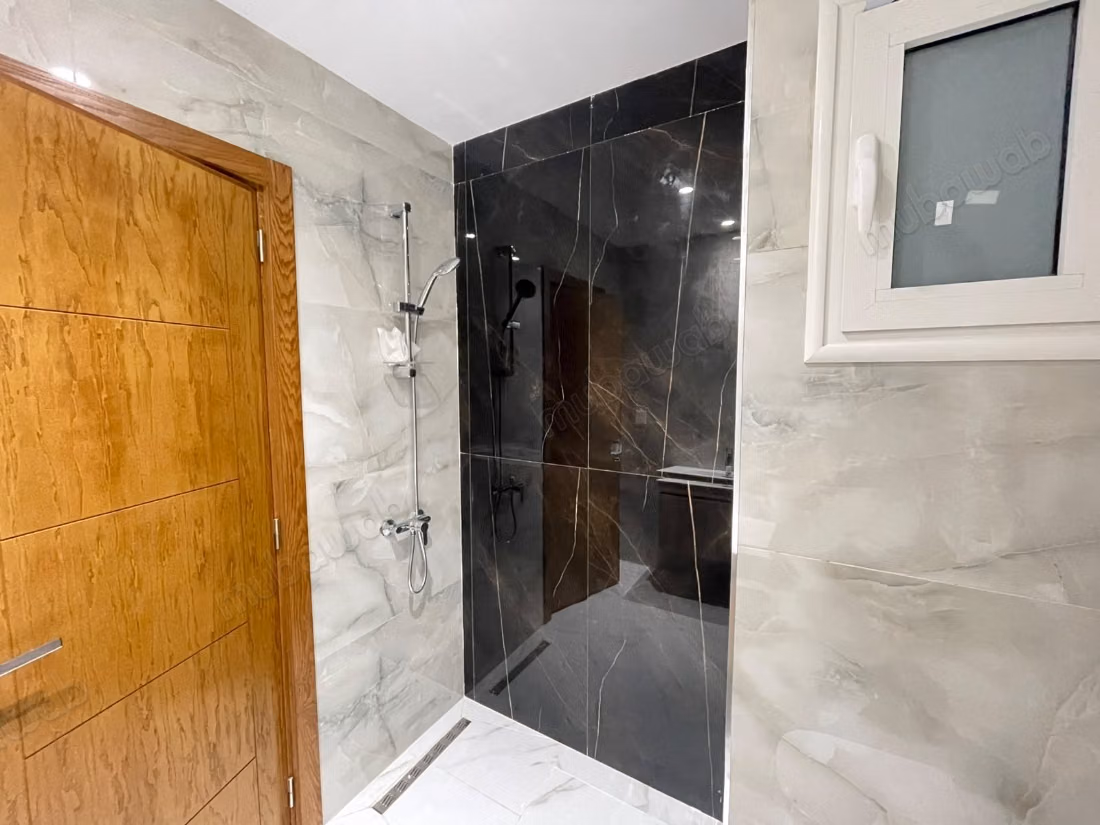 A louer un appartement en s1 semi meublé l'aouina