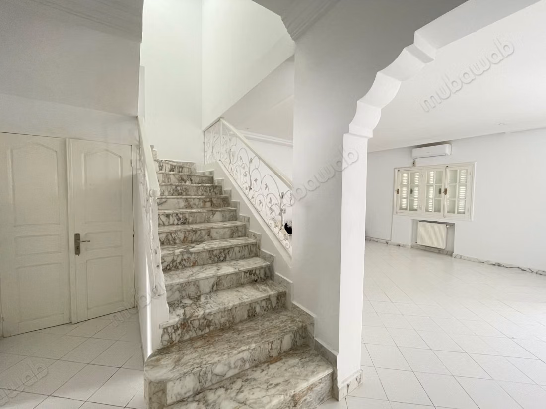 In affitto una villa a L'Aouina città Salama