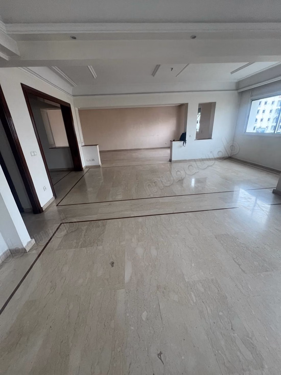 Appartement en vente à Racine. 3 chambres agréables. Porte blindée et résidence sécurisée