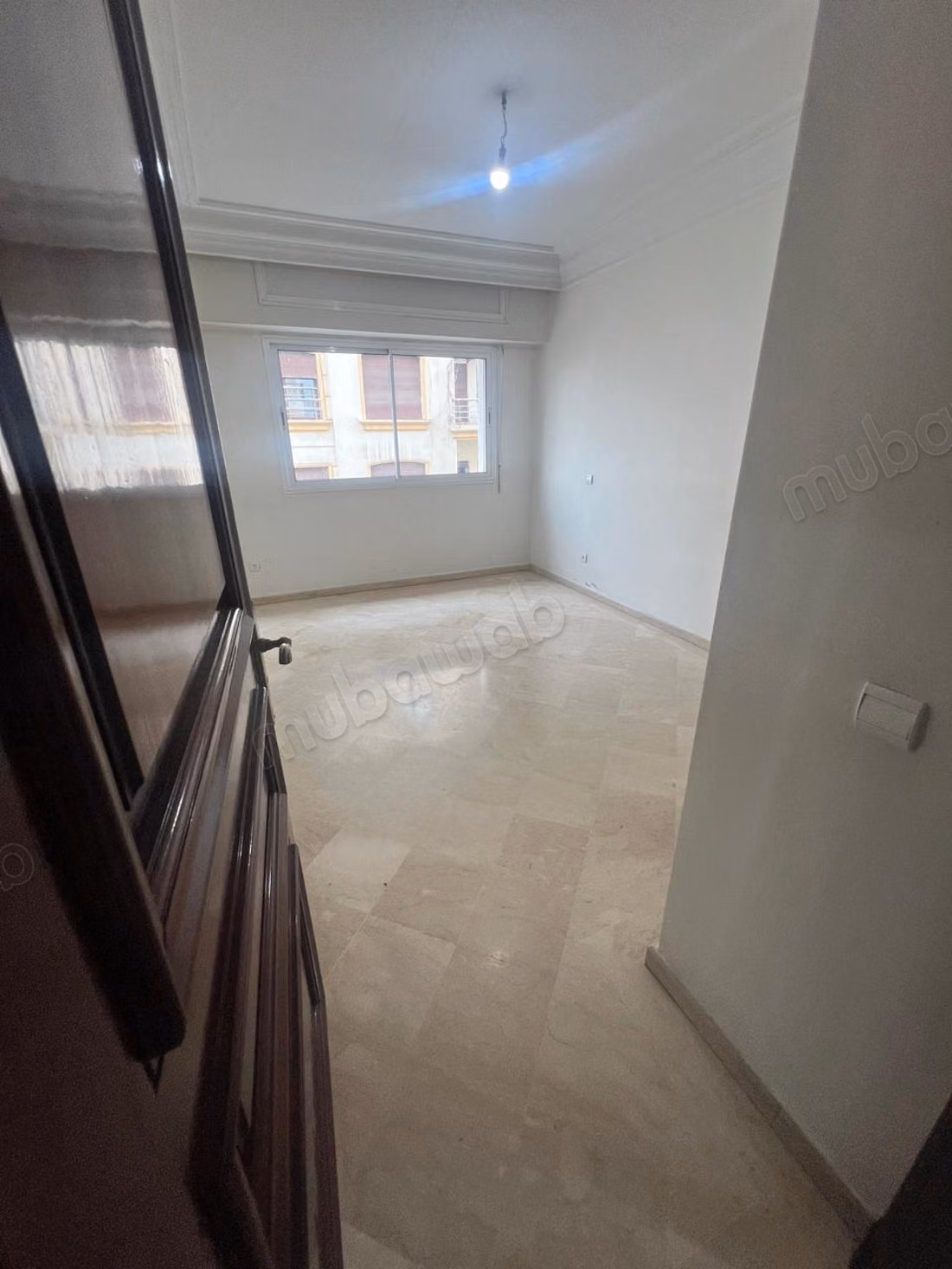 Appartement en vente à Racine. 3 chambres agréables. Porte blindée et résidence sécurisée