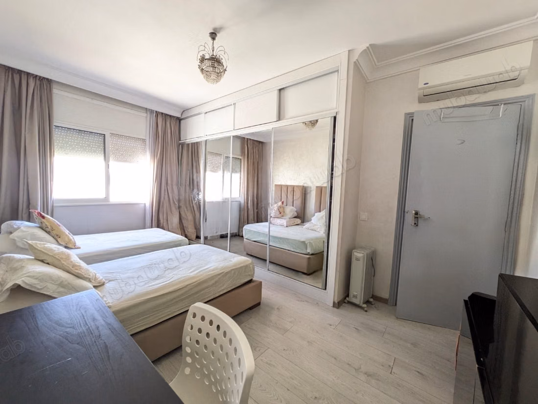 Sale of a beautiful apartment in Maârif. Area 128 m². Elevator and garage