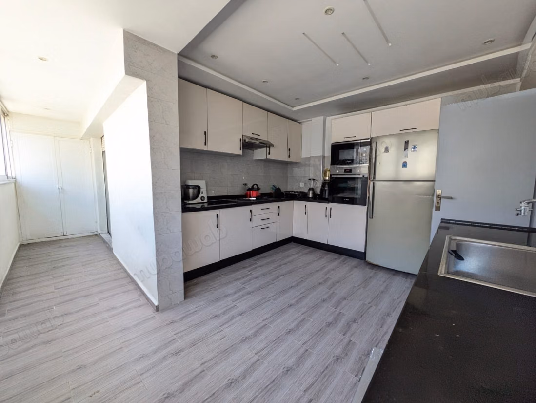 Sale of a beautiful apartment in Maârif. Area 128 m². Elevator and garage