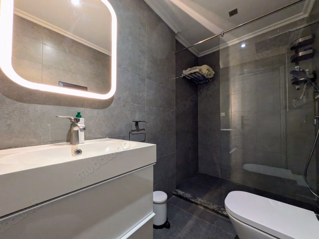 Sale of a beautiful apartment in Maârif. Area 128 m². Elevator and garage
