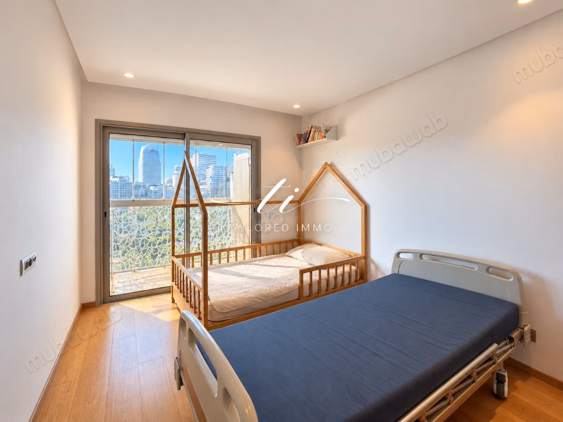 Appartement meublé de 3 chambres à CFC
