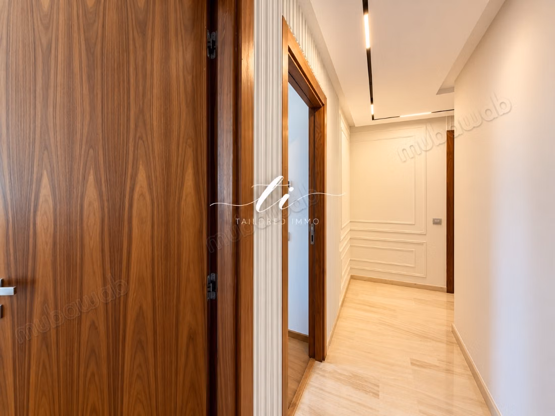 Appartement meublé de 3 chambres à CFC