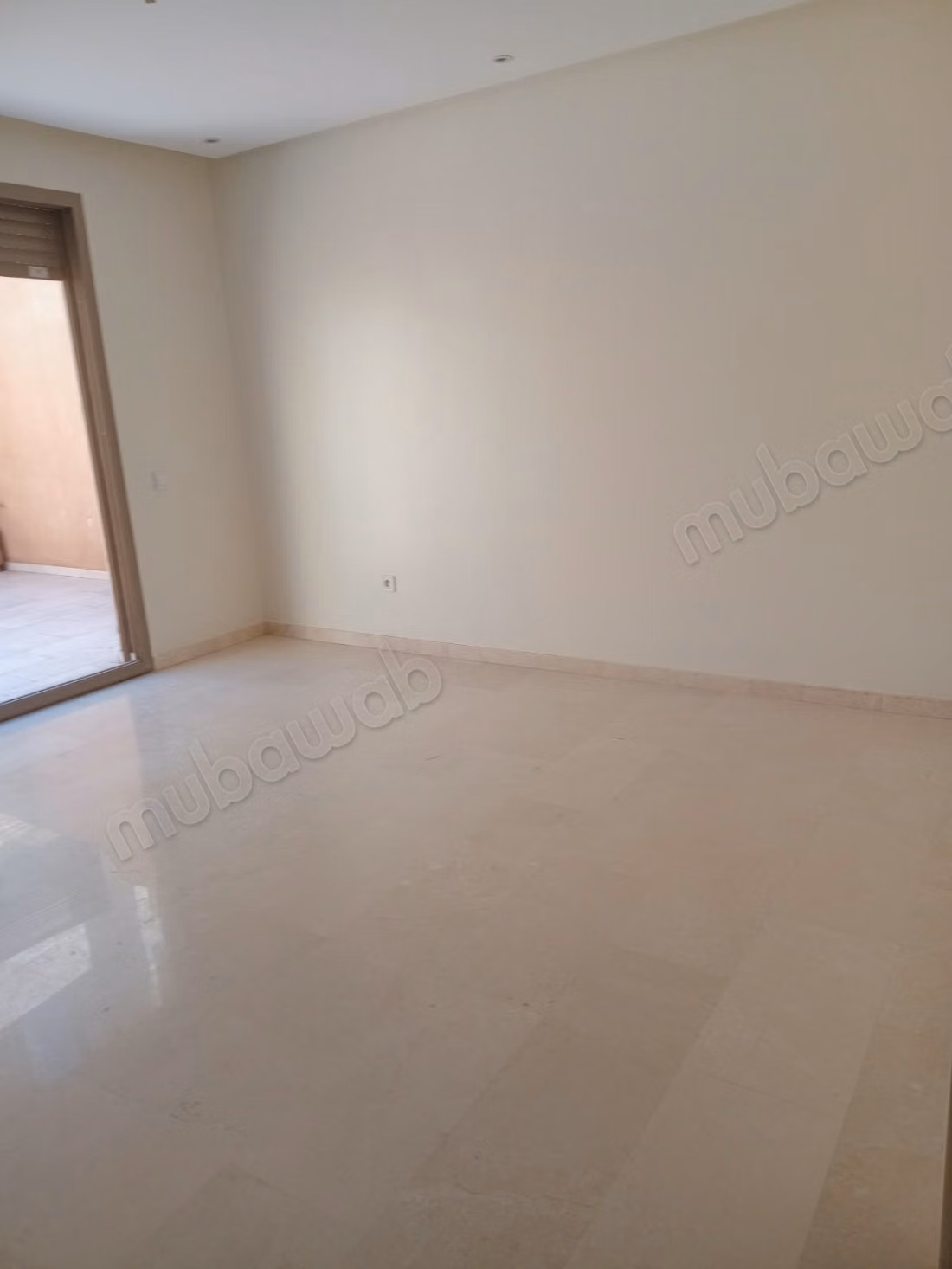 Appartement vide à louer –les princesses