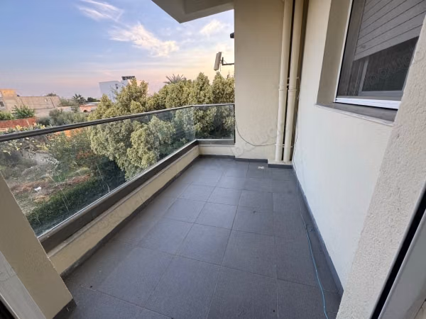 Location d'un appartement à Chotrana 1.2 chambres. Service de concierge, cheminée