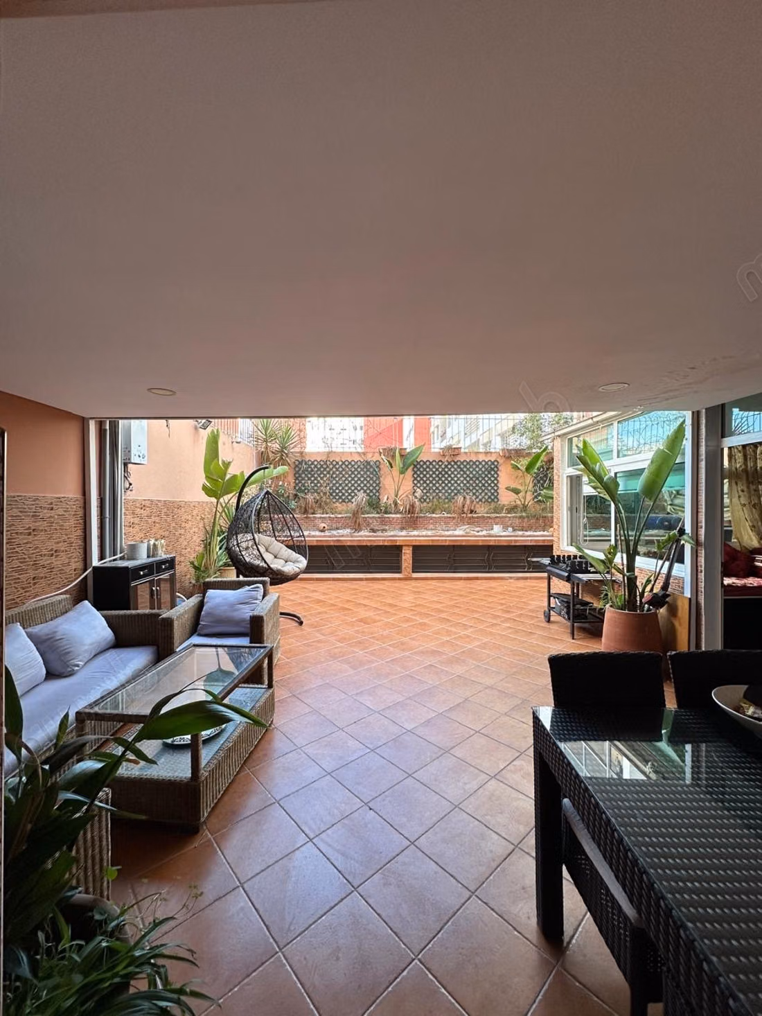 Apartamento espacioso de 184 m² con gran terraza amueblada