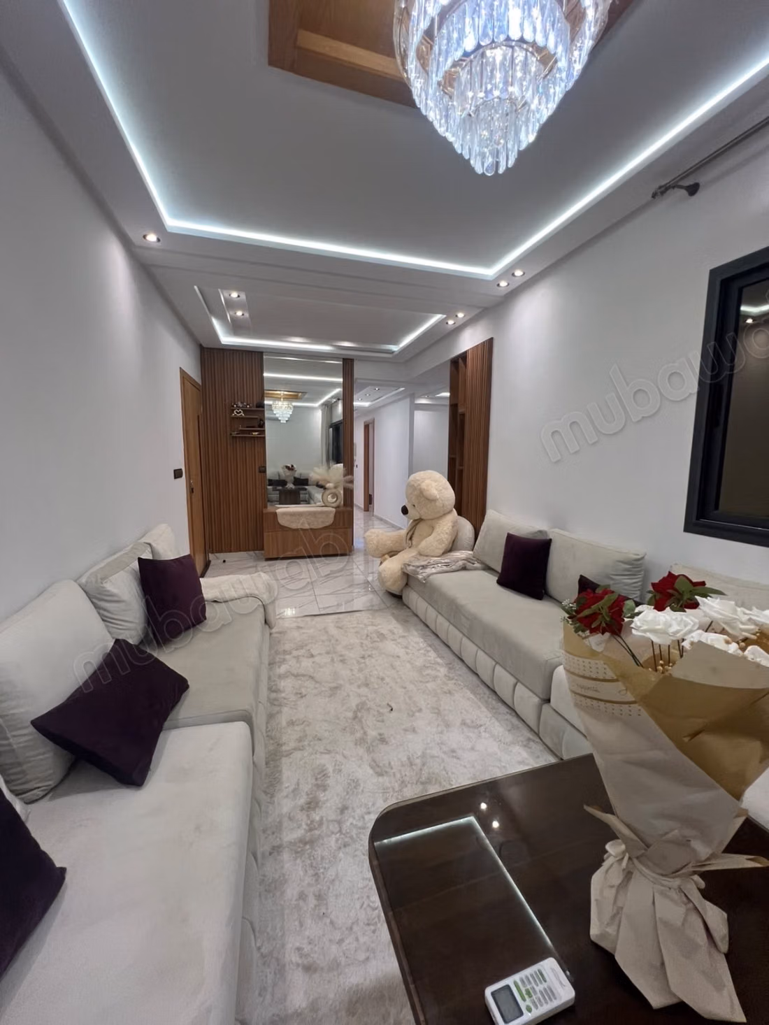 Appartement meublé à louer à Val Fleuri. 
2 chambres. 
Salon Marocain et antenne parabolique