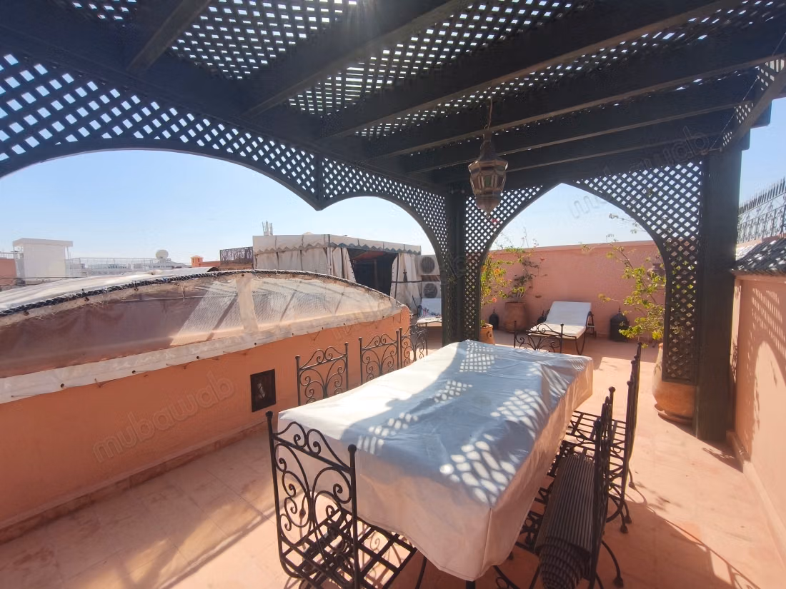 Somptueux riad titré de 132 M2 au sol