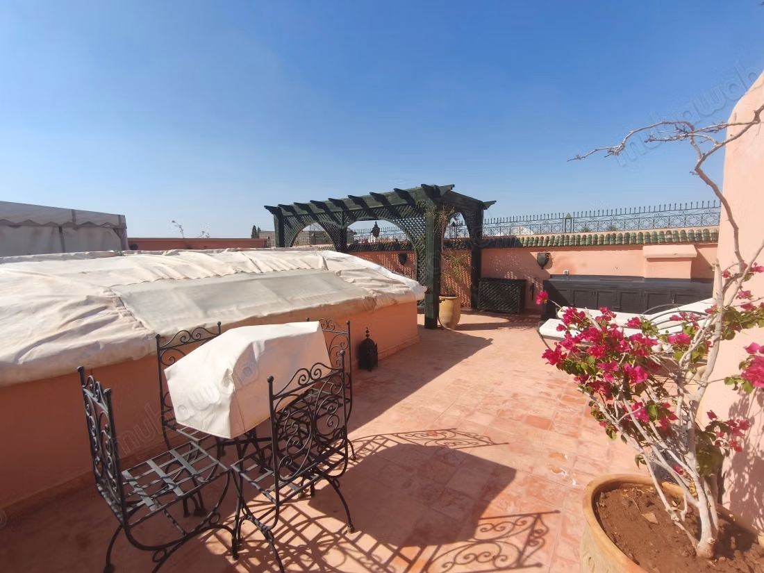 Somptueux riad titré de 132 M2 au sol