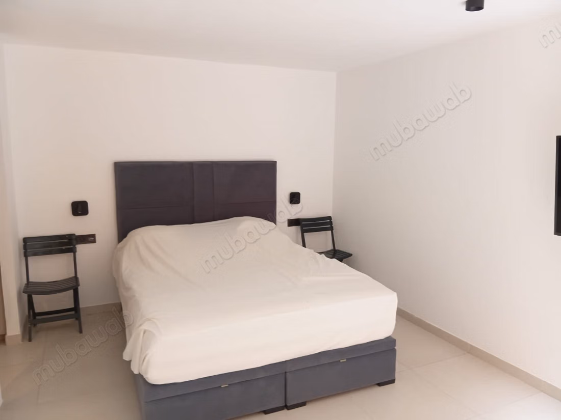 Maison de luxe à vendre à Agdal. 4 grandes pièces. Fenêtres double vitrage et chauffage central