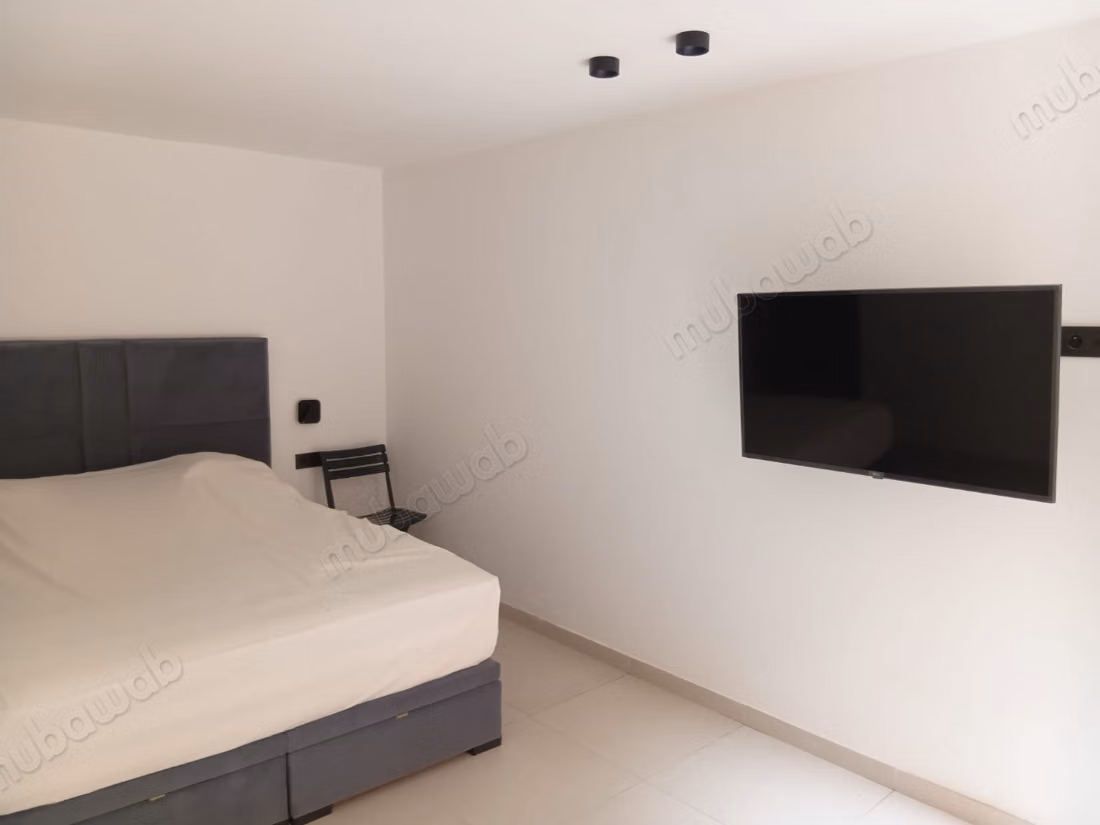 Maison de luxe à vendre à Agdal. 4 grandes pièces. Fenêtres double vitrage et chauffage central
