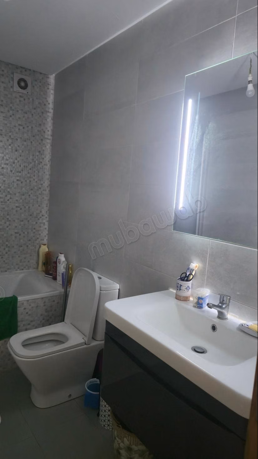 Joli studio à vendre de 57m² vue sur piscine