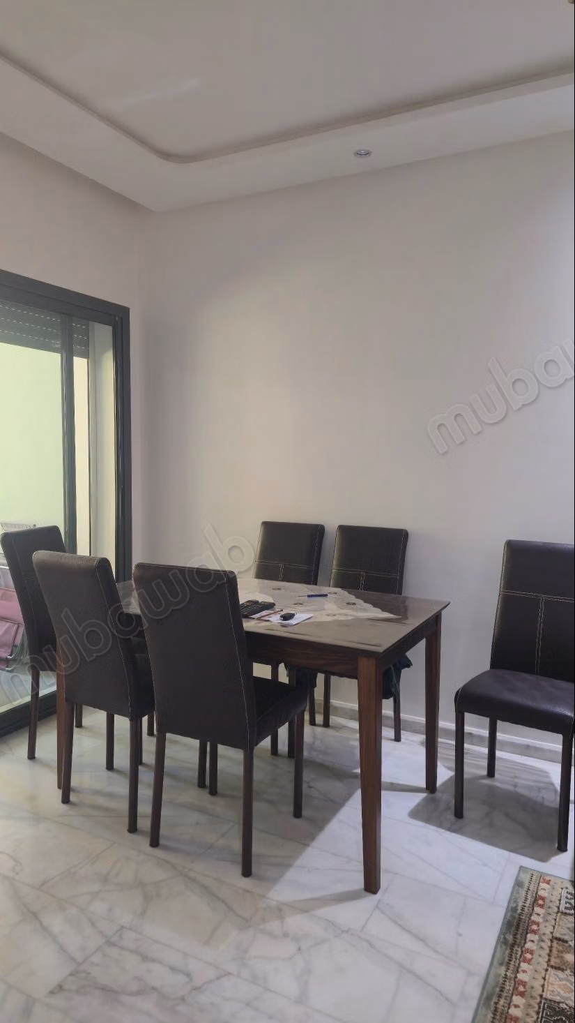 Joli studio à vendre de 57m² vue sur piscine