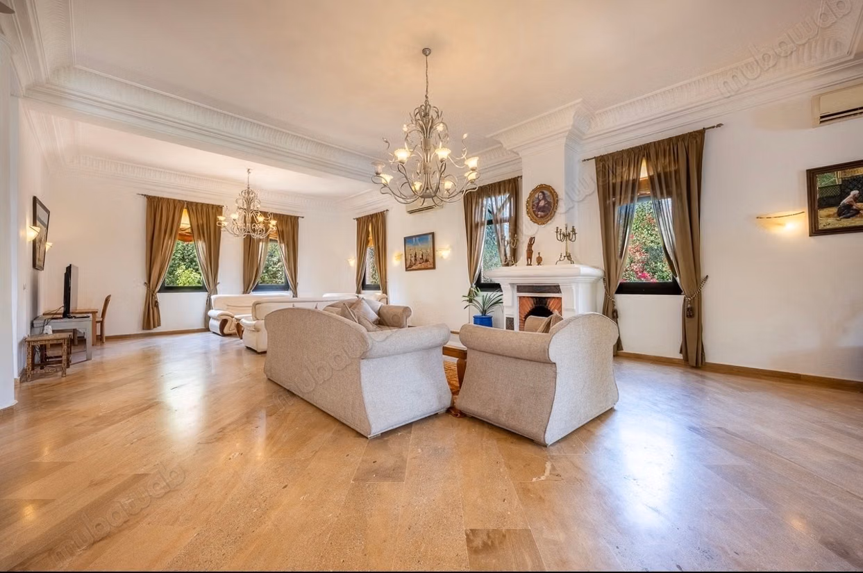 Affitto villa da 5 a 9 suite ad Amelkis