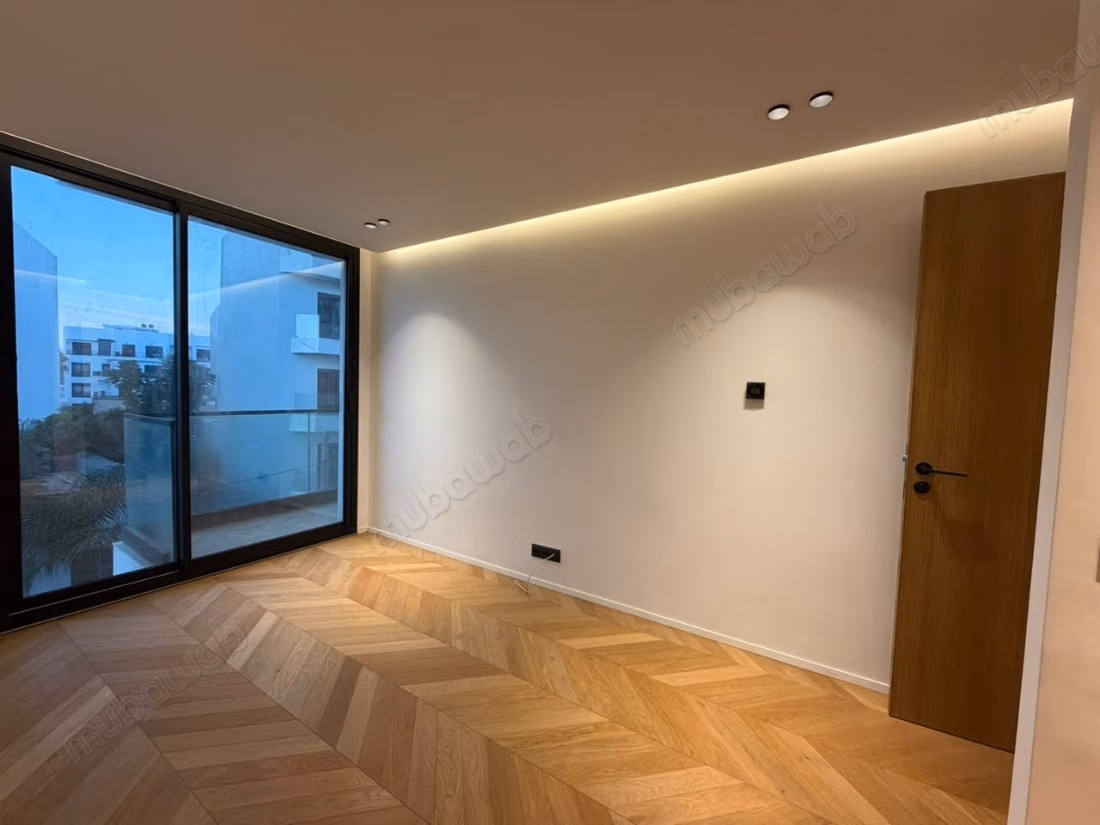 À vendre, duplex atypique de au cœur de palmiers