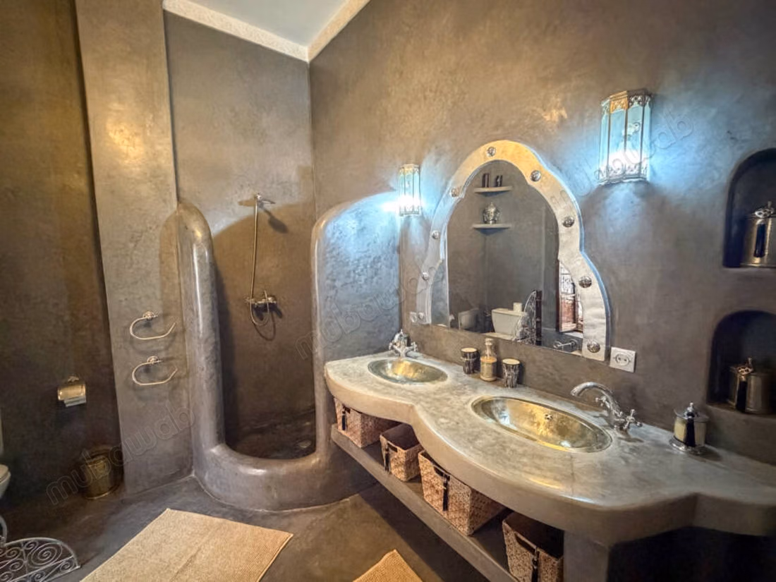 Riad de 4 chambres – Beaux volumes – 131m² sol