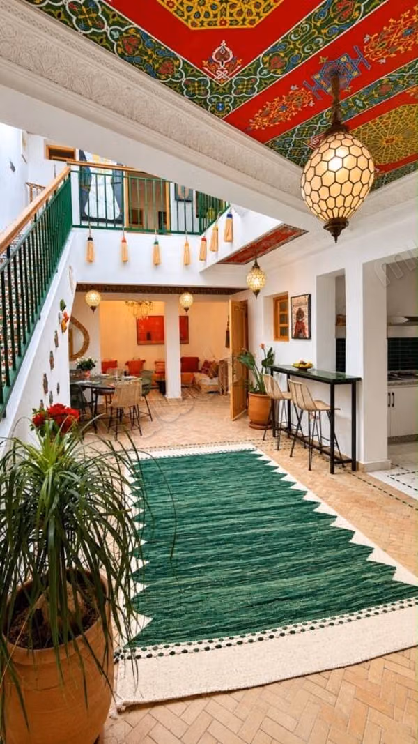 Riad 3 chambres – Entièrement rénové – Accès voiture