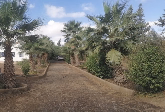 فيلا في بنسليمان قطاع عين لقصوب