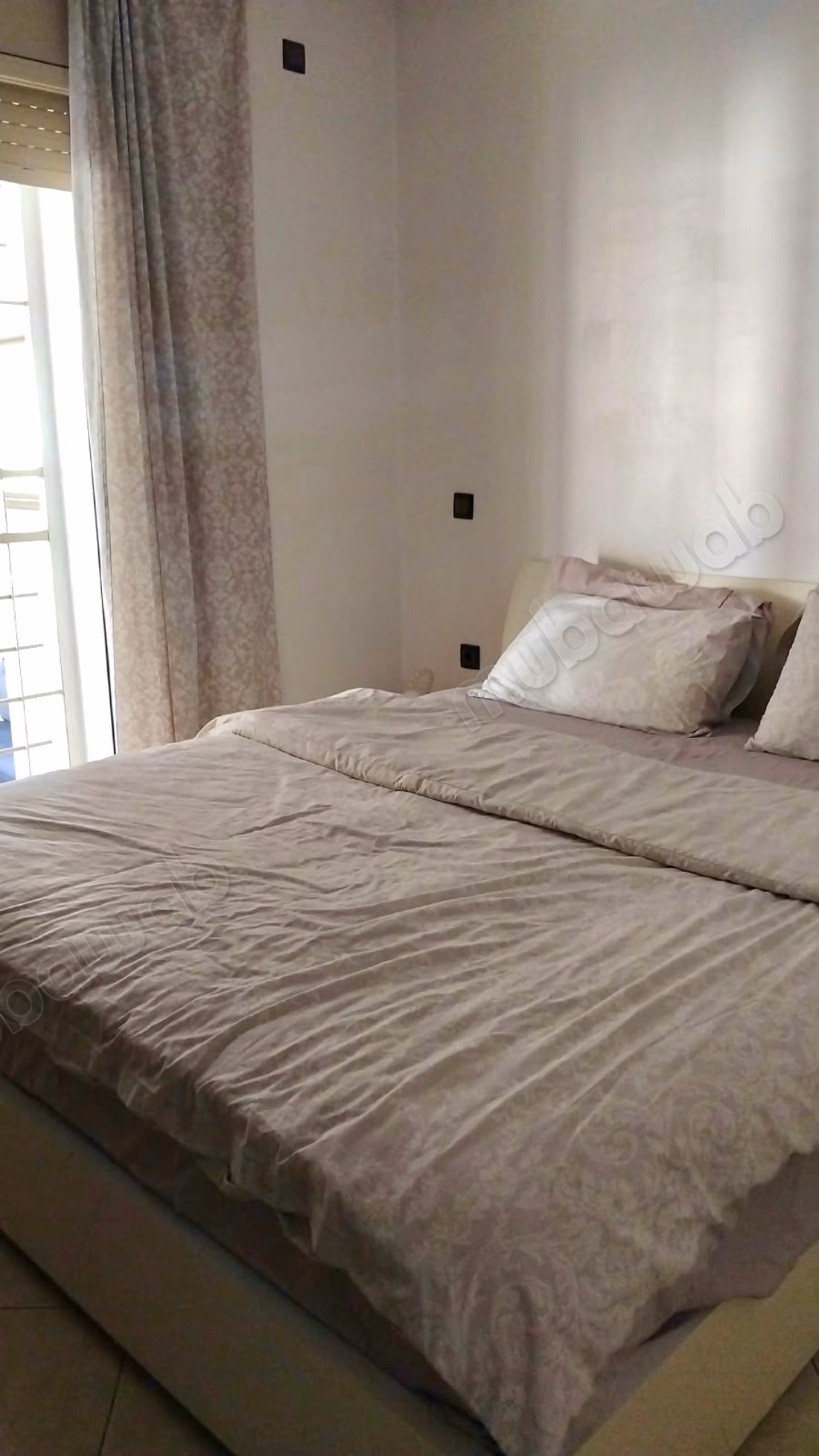 Superb furnished apartment for rent on Aviation Mabella