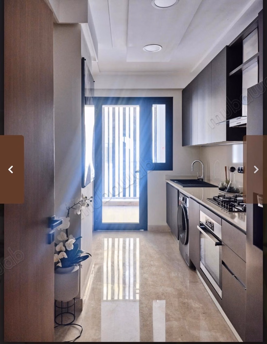 Location d'un appartement à CFC