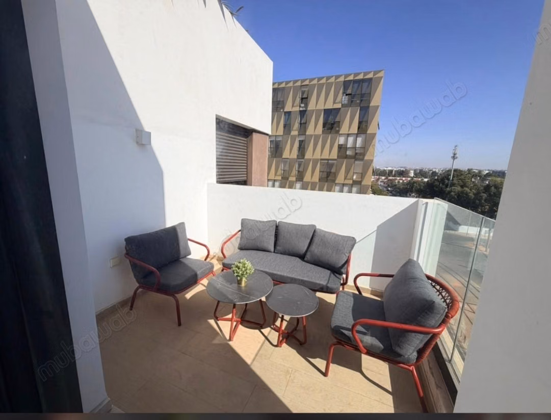 Superbe appartement à louer à CFC