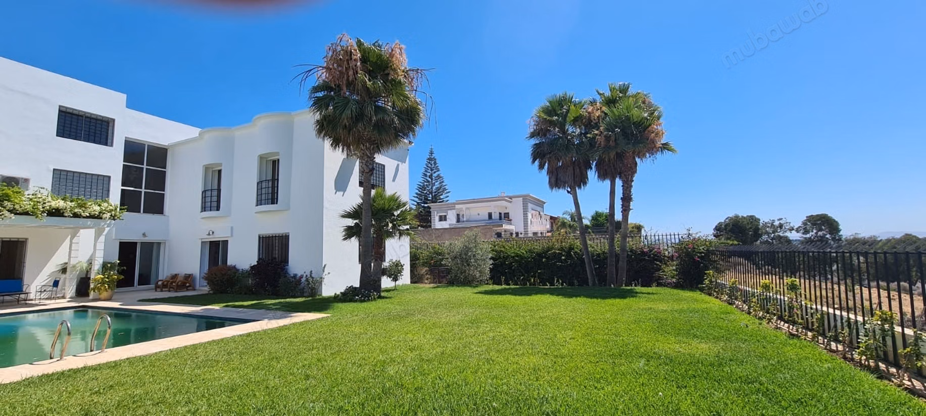 Somptueuse villa à vendre à Boubana. 
6 pièces